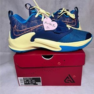 Size 10 - Nike Zoom Freak 3 NRG Valentines Day 2022